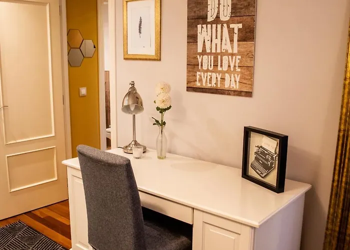 La Casa Del Navegante Castro Urdiales