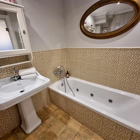 La Casa Del Navegante * Castro Urdiales